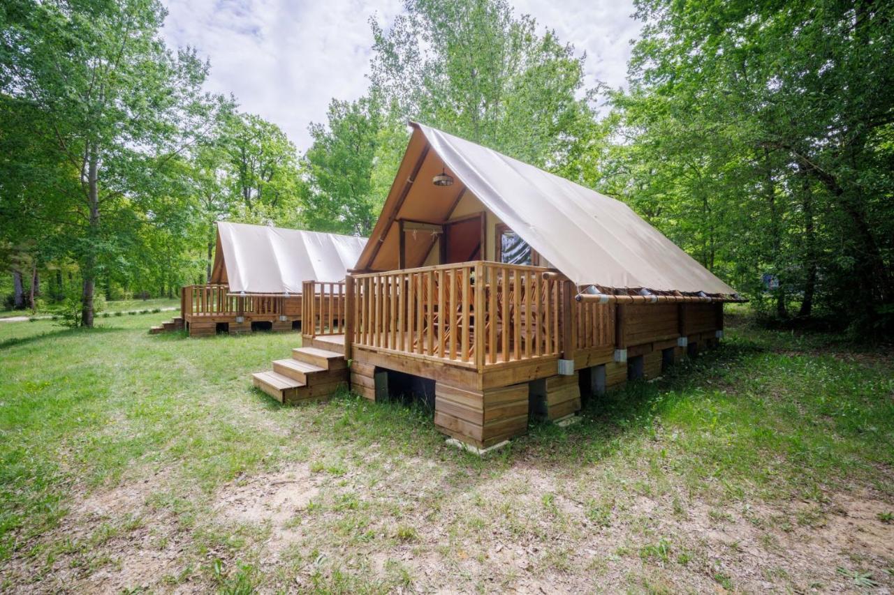 La Clairiere - Ecolieu De Vacances Lamothe-Fenelon Екстериор снимка