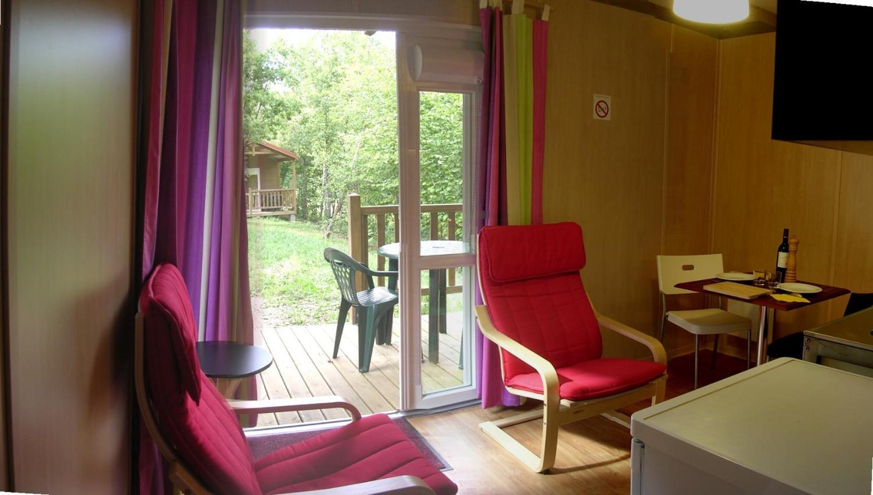 La Clairiere - Ecolieu De Vacances Lamothe-Fenelon Стая снимка