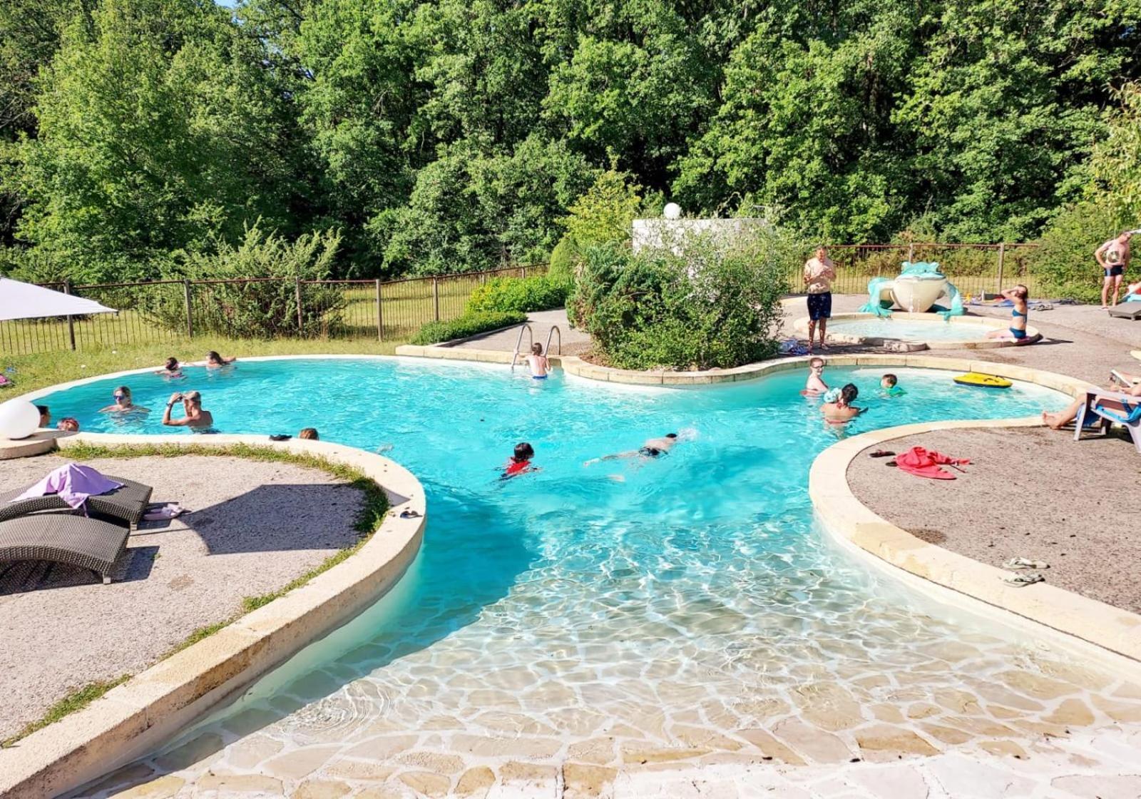 La Clairiere - Ecolieu De Vacances Lamothe-Fenelon Екстериор снимка